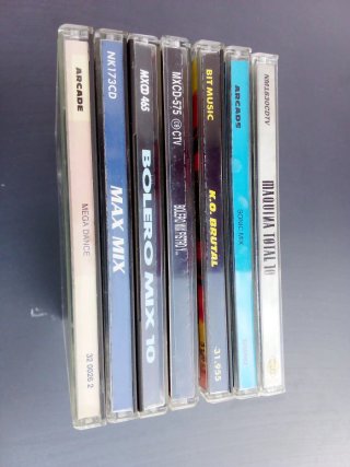 CDs Música Dance 90s lote completo 70€ Unidad 10
