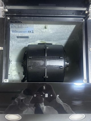 Campana extractora Valberg negra