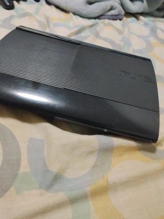 Consola PS3 Super Slim 500GB Negra + 6 Juegos