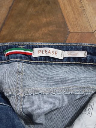 Pantalones vaqueros acampanados azules marca pleas