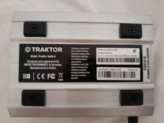 Traktor Audio 6 + Control CD MK2