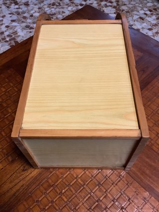 Caja de pan vintage de madera