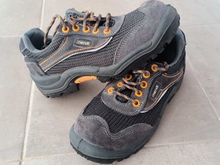 ZAPATILLAS de SEGURIDAD (Mujer)