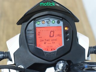 KTM DUKE 390 (AKRAPOVIC HOMOLOGADO)