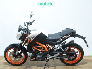 KTM DUKE 390 (AKRAPOVIC HOMOLOGADO)