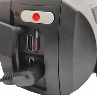 VIDEOCÁMARA CAMCORDER 4K ULTRAHD  + FUNDA Y ACC