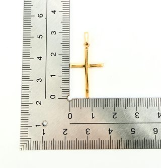 Colgante Cruz de oro de 18k, 1.1 g.