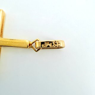 Colgante Cruz de oro de 18k, 1.1 g.