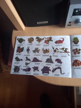 Álbum de pegatinas Disney y 150 de pokemon