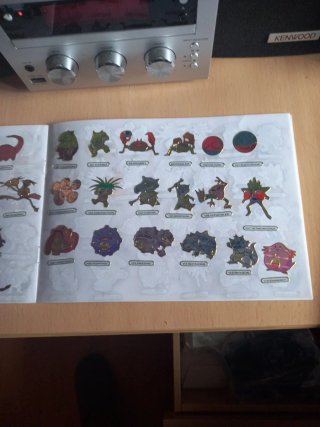 Álbum de pegatinas Disney y 150 de pokemon