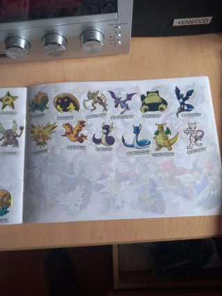 Álbum de pegatinas Disney y 150 de pokemon