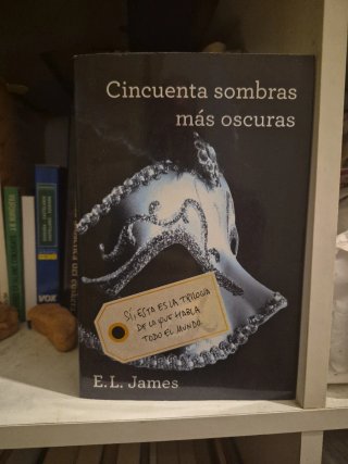 Cincuenta sombras más oscuras