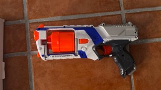 Pistola Nerf Strongarm