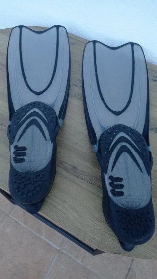 Aletas de natación y buceo