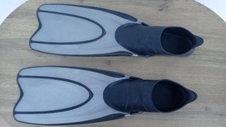Aletas de natación y buceo
