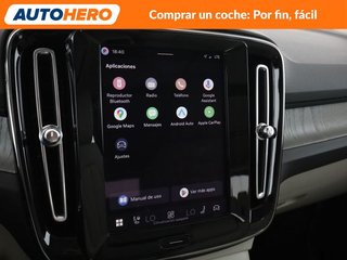 Volvo XC40 2.0 B3 Mild-Hybrid Plus Dark 2WD