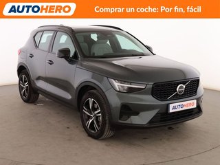 Volvo XC40 2.0 B3 Mild-Hybrid Plus Dark 2WD