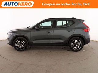 Volvo XC40 2.0 B3 Mild-Hybrid Plus Dark 2WD