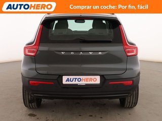 Volvo XC40 2.0 B3 Mild-Hybrid Plus Dark 2WD