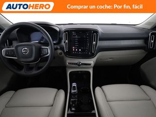 Volvo XC40 2.0 B3 Mild-Hybrid Plus Dark 2WD