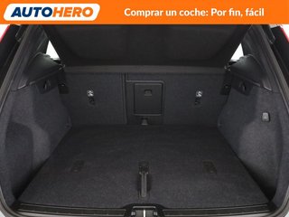 Volvo XC40 2.0 B3 Mild-Hybrid Plus Dark 2WD