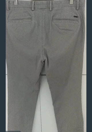 Pantalón Mango Gris