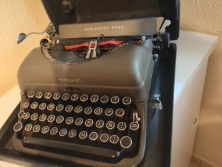 Máquina de escribir Remington Rand
