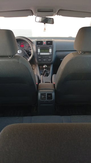 Volkswagen Golf Negro
