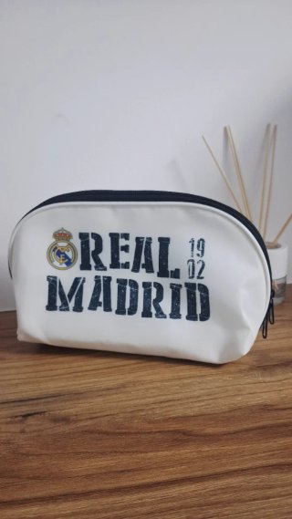 Neceser Real Madrid y colonia