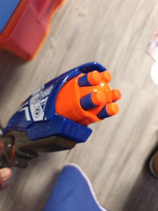 Pistola de balas de corcho