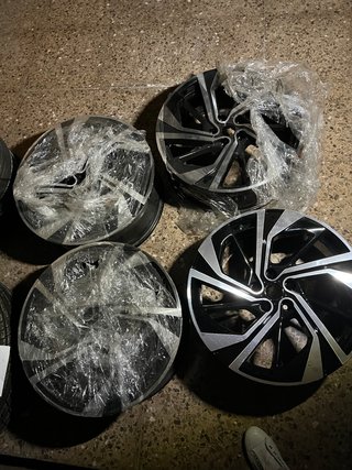 Llantas Nissan 20 5 agujeros