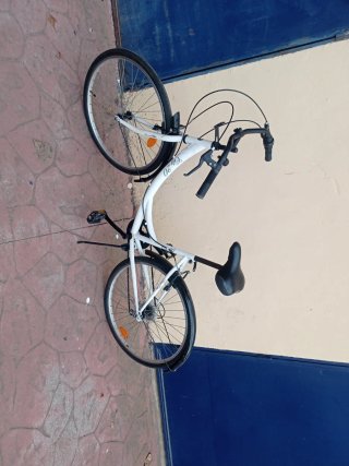 Bicicleta de paseo blanca 26"