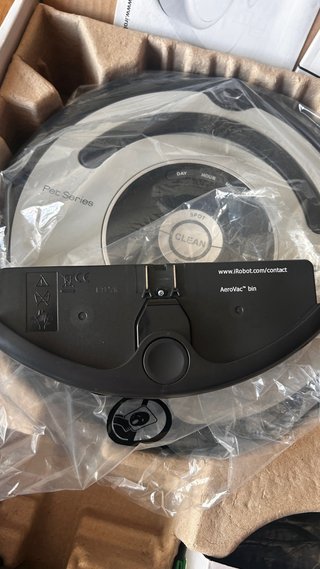 iRobot Roomba 563 Pet Series