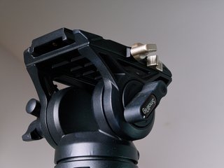 Trípode de vídeo SMALLRIG 73