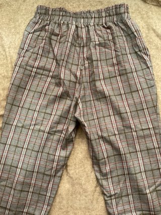 Pantalón cuadros lazo y botones