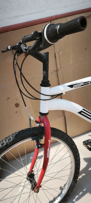 Bicicleta infantil blanca talla 24