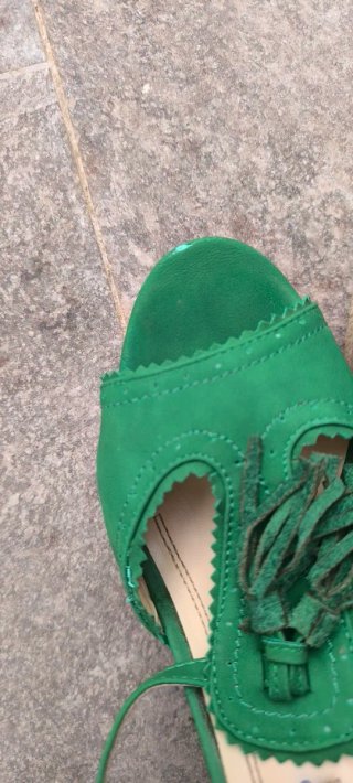 Sandalias MOOMBASA verdes tacón