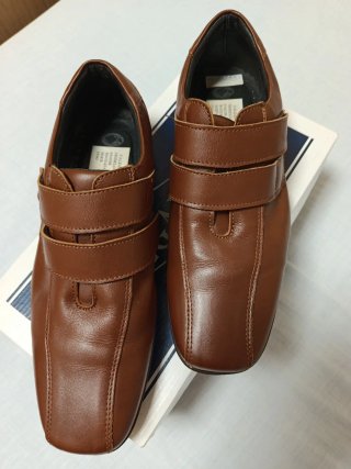 Zapatos de piel hombre con velcros