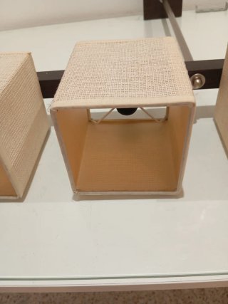 Lámpara de pared de madera y yute