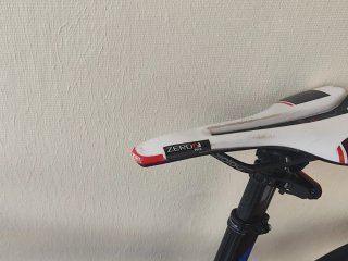 Bicicleta de carretera BH carbono