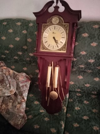 Reloj de pared antiguo