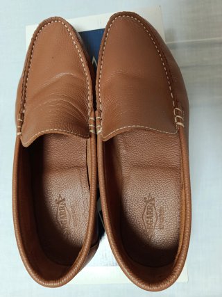 Mocasines de piel para hombre