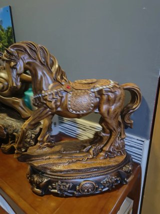 Figura de caballo china decorativa