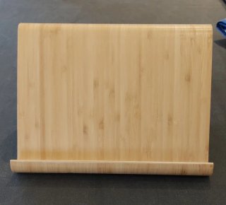 Soporte de madera para tablet o libro