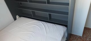 Cama abatible gris metálica