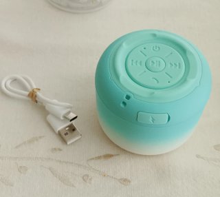 Lote, Afeitadora, cascos, altavoz y micrófono