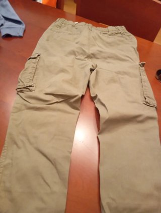 Pantalón cargo verde Talla 12 (150cm)