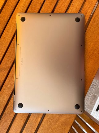 MacBook Air 2020 Plata - Pantalla Rota