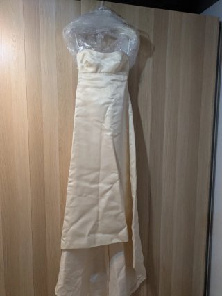 Vestido de Novia color Marfil con cancan