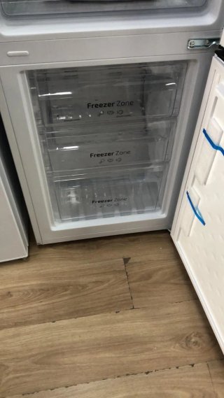 Frigorífico blanco Cecotec.
